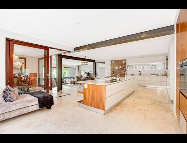 6 BEDROOM HOUSE FOR SALE IN DAINFERN VALLEY ESTATE